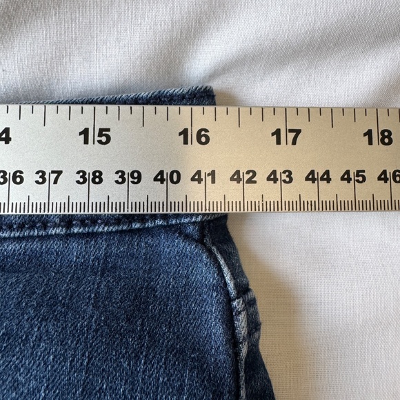 Jones New York Women's Lexington Straight Missy Jeans Medium‎ Wash 12 Short - Picture 12 of 16